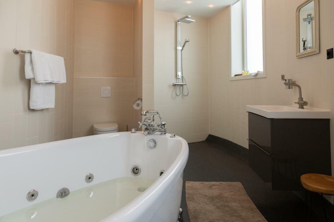 Watertorenhotel Nes Nes  Extérieur photo